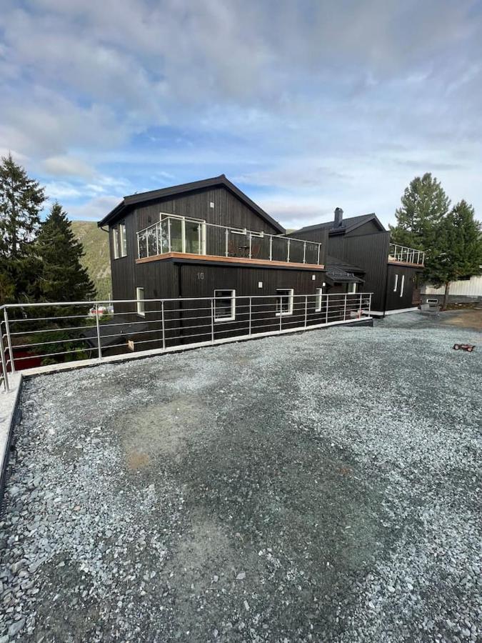 Tromso Arctic Villa With Free Parking Exterior photo